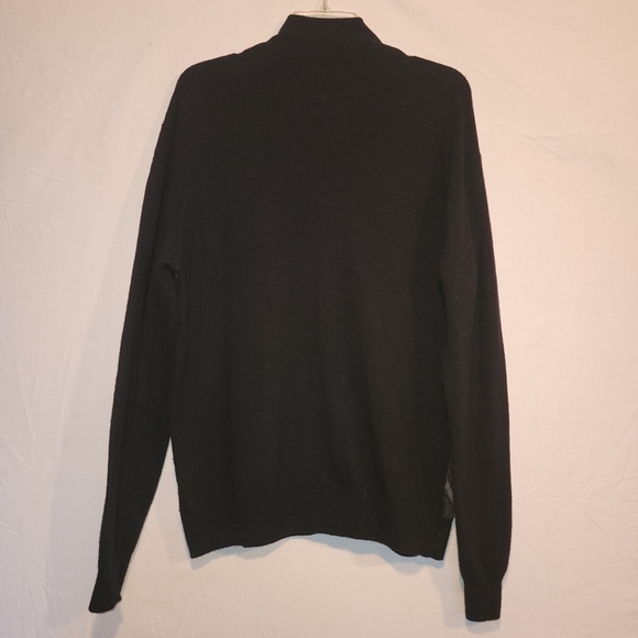 Elan Men's Black and Gray Argyle Crewneck Sweater - Picture 2 of 6